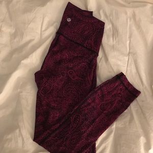 SOLD Lululemon wunder under